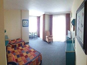 Angel Beach Hotel Tosmur Экстерьер фото